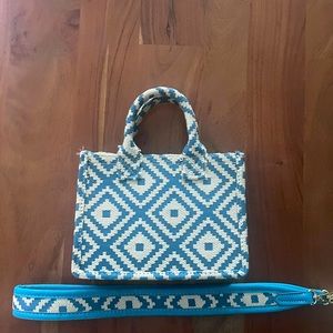 Blue and white geometric top handle bag